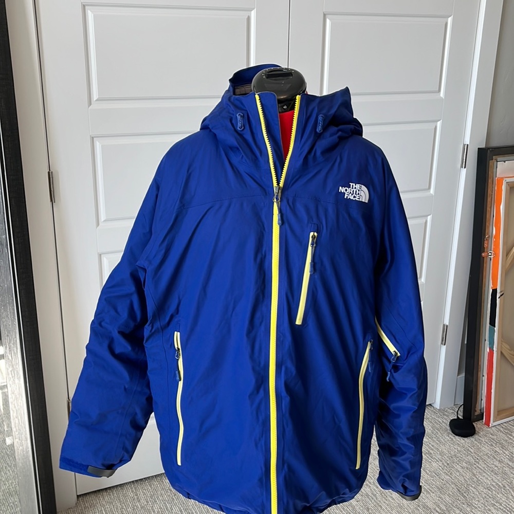 Men’s North Face insulated ski coat